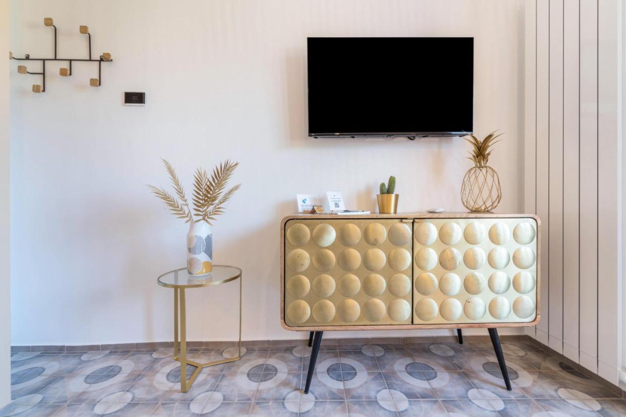 ליירנה Casa Royale Appartamento Terra מראה חיצוני תמונה